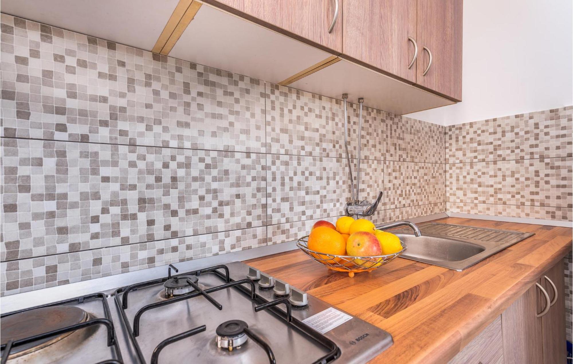 Gorgeous Apartment In Krk With Kitchen Krk Town Exteriér fotografie